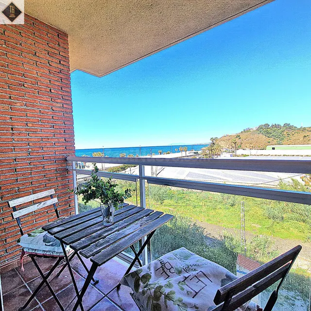 Ático con gran solarium y vistas al mar. - foto 2
