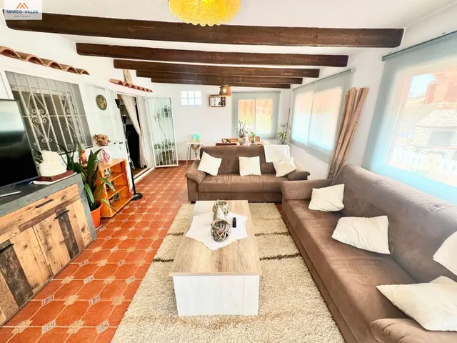 Villa con piscina-1285LM — 9