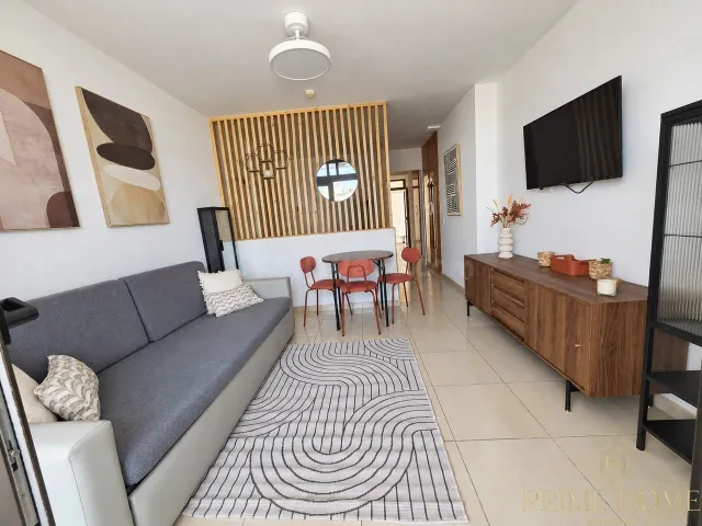 Apartamento en San Bartolomé de Tirajana (Playa del Inglés) - foto 4