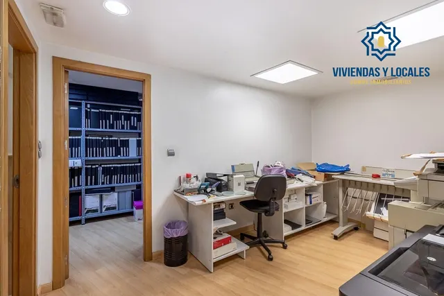 EXCLUSIVO INMUEBLE EN PLAZA DE CARRETAS, JUNTO AL EMBLEMÁTICO PASEO DEL SALÓN — 16