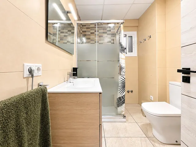 Piso reformado de 3 habitaciones con balcón en Torreforta – Tarragona — 10