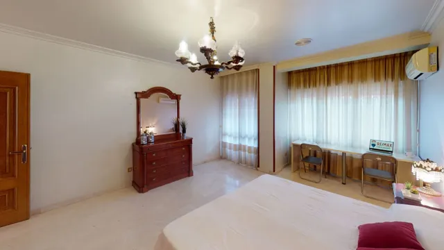 Piso 5 habitaciones 207m² en alquiler - Estación — 36