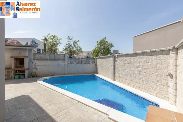 ¡ESPECTACULAR CHALET INDEPENDIENTE MODERNO CON PISCINA PRIVA - foto 5