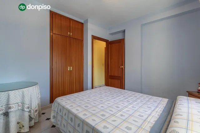 Piso con garaje y trastero en Almuñecar — 13