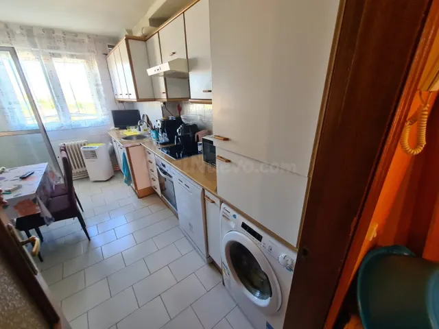 SE VENDE AMPLIO PISO EN VALENCIA DE DON JUAN, COCINA, SALÓN, - foto 5