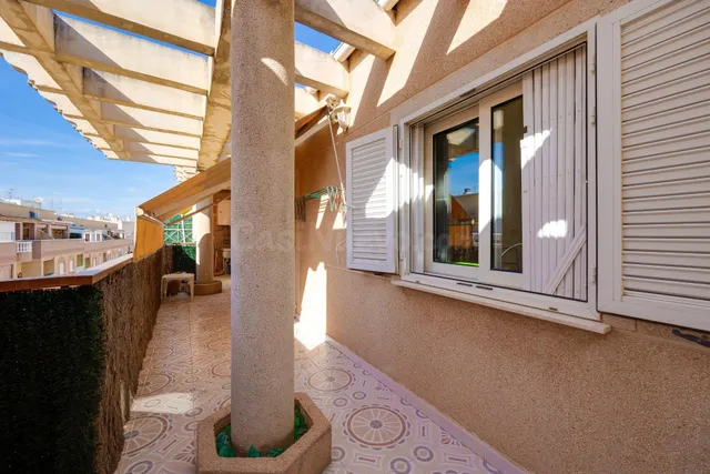 Exclusivo Apartamento en el Corazón de Torrevieja — 2