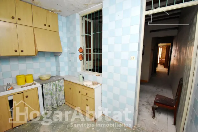 AMPLIA CASA CON 2 TERRAZAS CERCA DEL CENTRO — 28