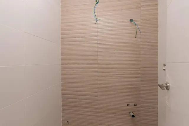 Espectacular casa adosasa de obra nueva — 16