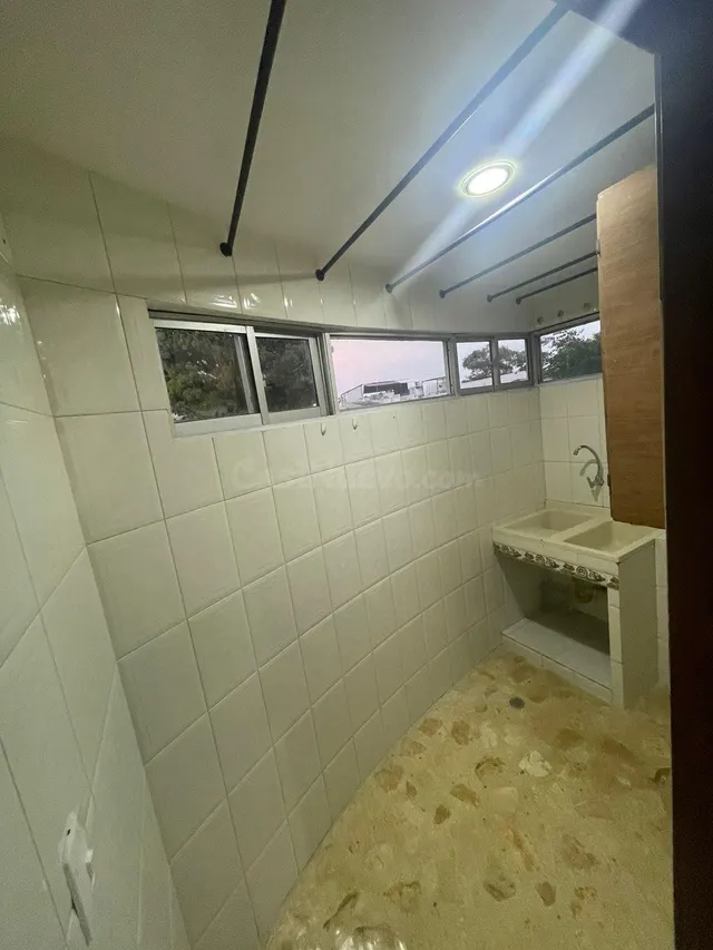 Piso 4 habitaciones 92m² en alquiler - Manga - foto 3