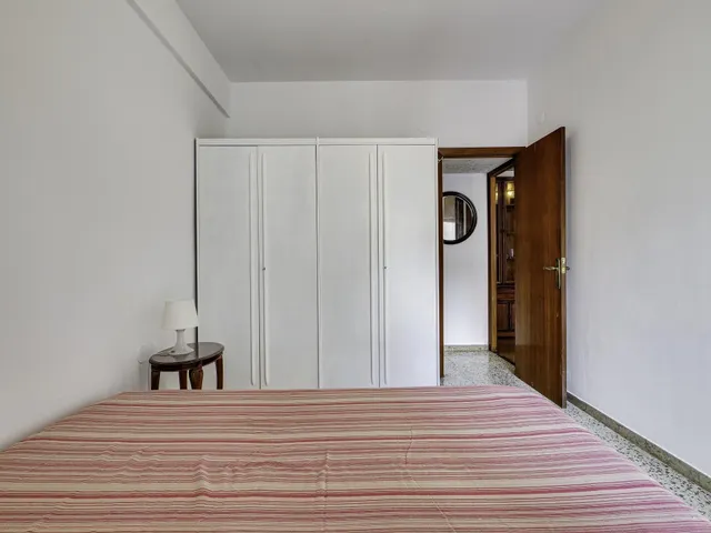 PISO EN OFERTA EN SAGRADA FAMILIA — 31