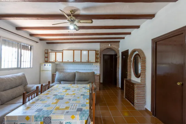 CASA CORTIJO EN MOTRIL. SITUADA A 2,5 KM DE LA PLAYA — 12