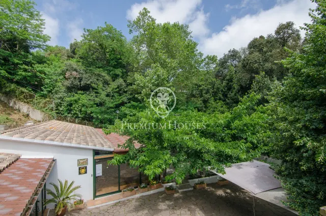 Masía céntrica en venta en Orrius, con negocio en funcionamiento (hostelería) — 49