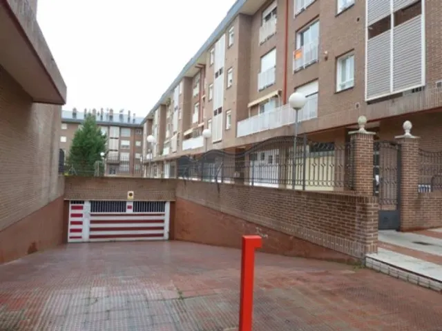 VENTA DE PLAZA DE GARAJE — 11