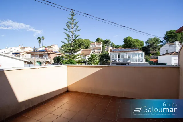 CASA ADOSADA DE 3 habitaciones DOBLES - LA POBLA DE MONTORNES — 36