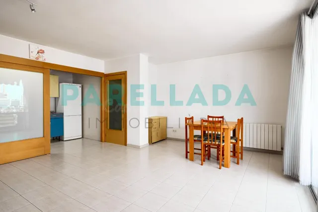 Piso de 3 habitaciones con parking junto al Puerto de Badalona — 3