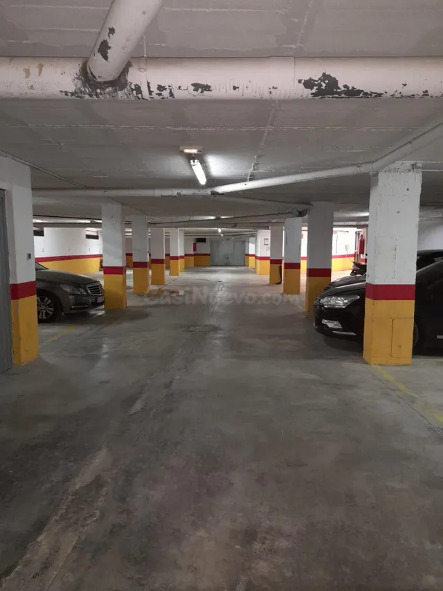 Venta de garaje en Torreblanca, Fuengirola - foto 2