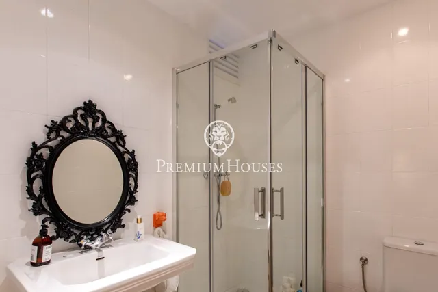 Casa independiente con jardín en venta en Argentona — 27