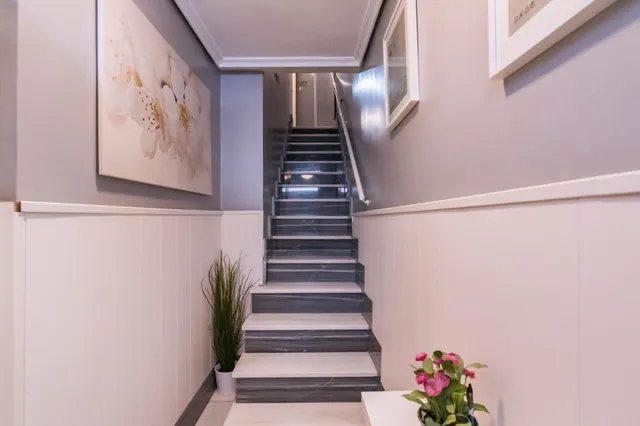 Casa con garaje de 106 m2, buhardilla y 3 plantas en el centro de molina — 28