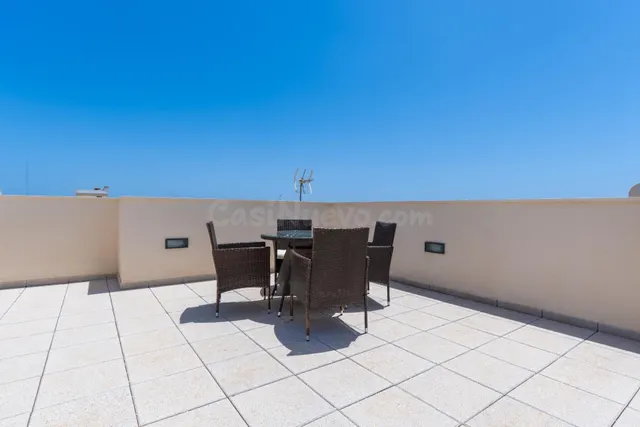 VILLA MODERNA CON PISCINA PRIVADA Y ESPECTACULAR SOLARIUM | CIUDAD QUESADA — 30