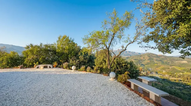 Chalet 4 habitaciones 357m² en venta - South of spain — 48