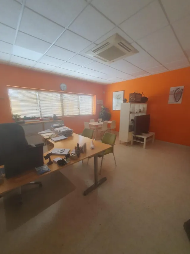Se vende nave industrial en P.I La Palmera — 12