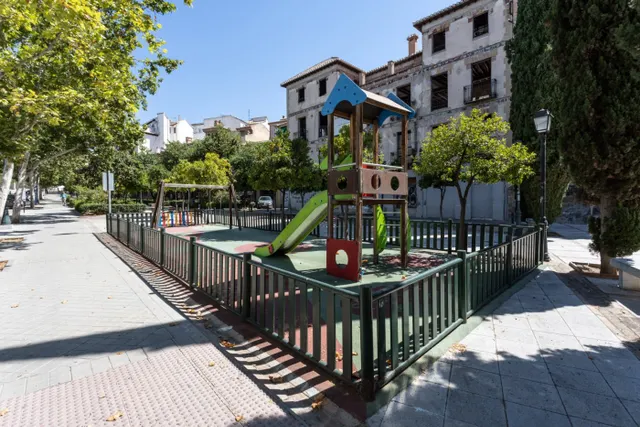oportunidad en Albaicín bajo — 26