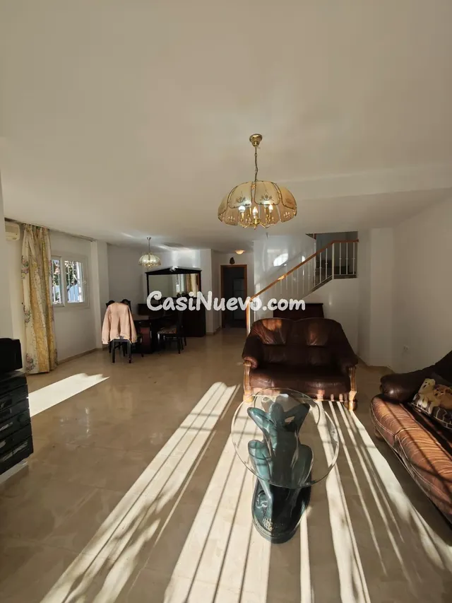 EN VENTA CHALET PAREADO DE ESQUINA EN VIÑA MALAGA!! - foto 5