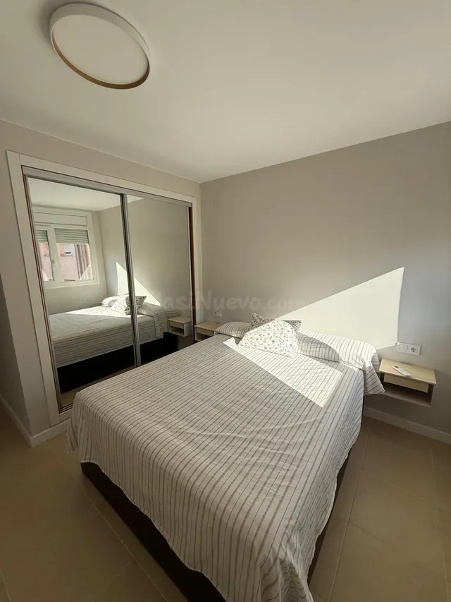 Acogedor Apartamento Reformado en el Corazón de Cambrils - foto 2