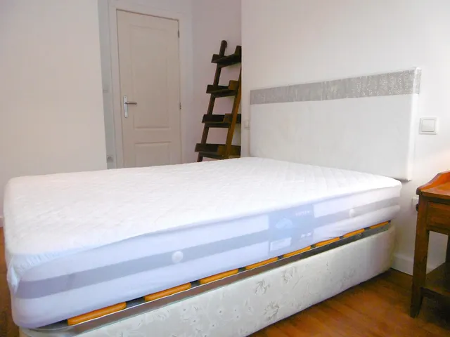 VIVIENDA DE 2 DORMITORIOS TOTALMENTE AMUEBLADA Y EQUIPADA — 31