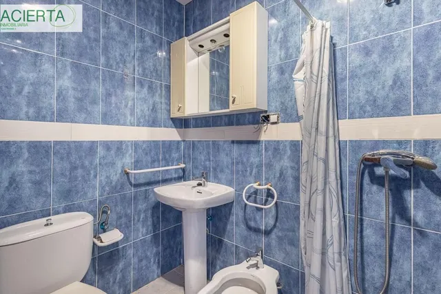 Casa con Parcela a Reformar en Granada — 18