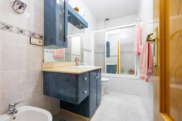 Exclusiva vivienda con gran terraza y múltiples posibilidades frente a Plaza José Zamora en Maracena. — 35