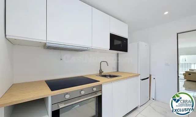 Apartamento 2 dormitorios renovado con terraza en Santa Marg - foto 3