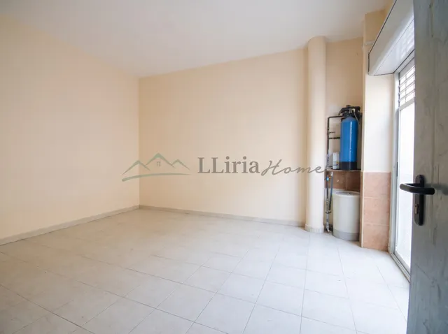 Ref. 04409. Casa de pueblo adosada con amplio patio, terraza y garaje en Vilamarxant. — 41