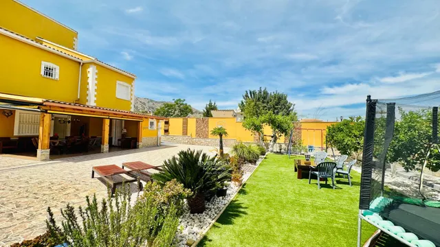 Magnifica villa en Orihuela con piscina privada — 4
