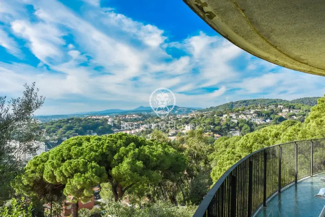 En venta la casa más original y con las mejores vistas de toda la Costa de Barcelona. — 44