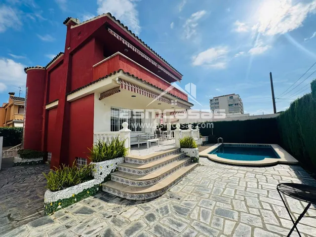 Exclusivo Chalet en Benicassim - Zona Voramar-Almadrava - foto 5