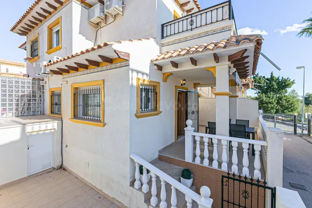 Quad 3 habitaciones 74m² en venta - Playa Flamenca - foto 2