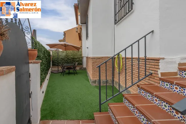 Encantadora Casa Reformada en Ogijares con Vistas y Espacios para Disfrutar — 37