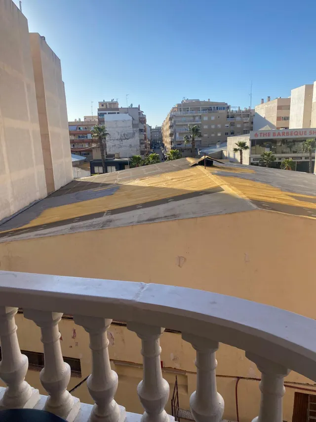 OPORTUNIDAD!!!!! APARTAMENTO CENTRICO CON PISCINA COMUNITARIA — 22