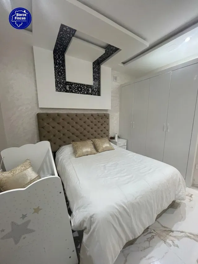 **se vende casa en Oviedo** — 10