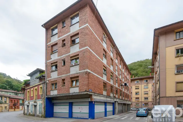 OPORTUINIDAD DE INVERSIÓN, MIERES – 2 habitaciones Y COCINA INDEPENDIENTE — 32