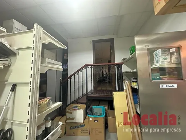 Espacioso local en céntrica calle de Reinosa, Cantabria. - foto 4