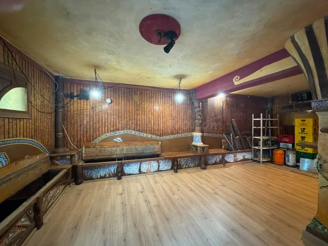 Amplio Local Comercial en Venta en Lagunas, Ourense - foto 3