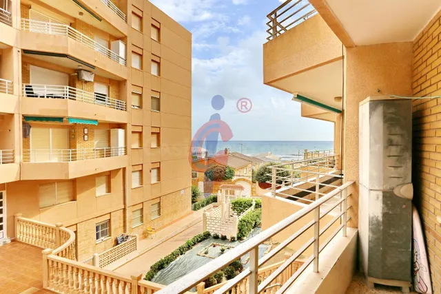 ¡Apartamento en el Edificio Velázquez a 150 metros de la Pla - foto 2