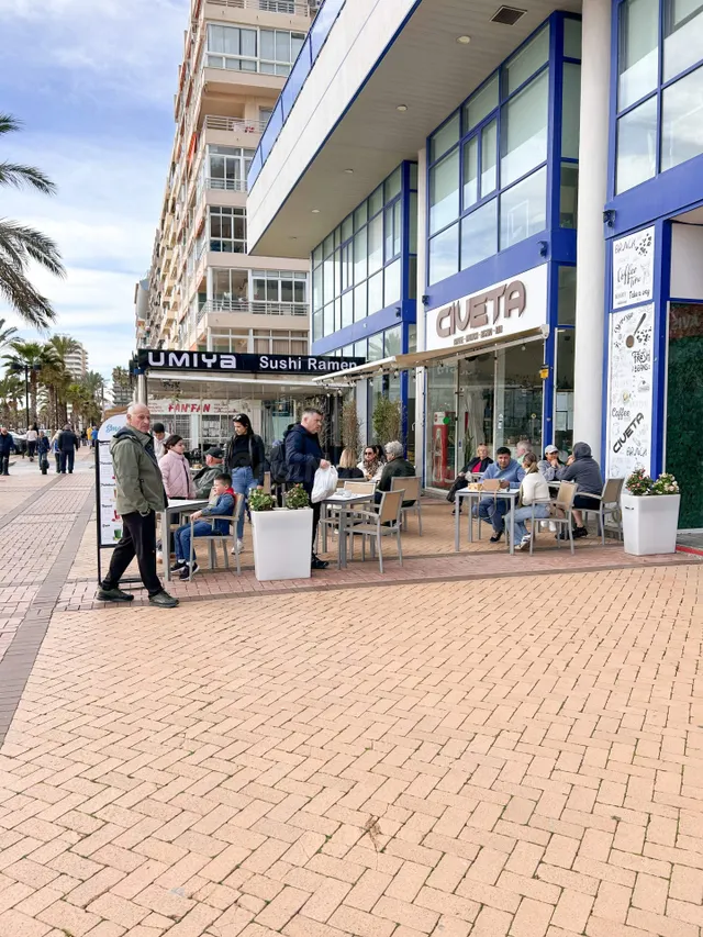 Oportunidad de Inversión: Cafetería & Brunch en Primera Líne - foto 4
