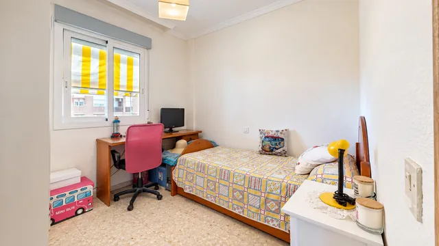 Piso 3 habitaciones 107m² en venta - Avda. mediterraneo — 25