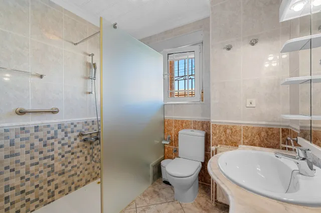 Chalet 7 habitaciones 497m² en venta - Centro de la Ciudad Quesada — 10