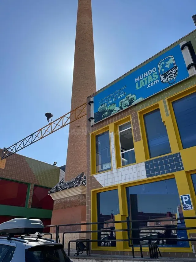 Nave en el Polígono Industrial La Polvorista. Molina de Segu - foto 2