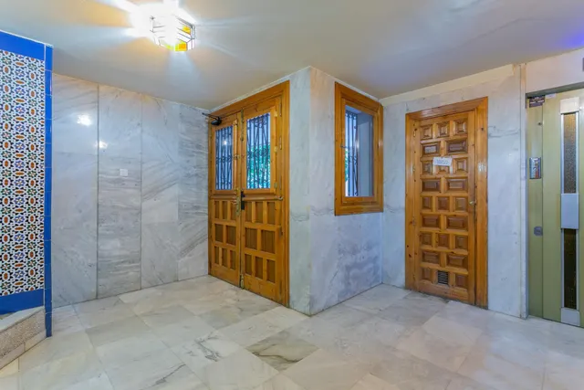 TRATESTERO EN VENTA EN EL CENTRO DE GRANADA — 8