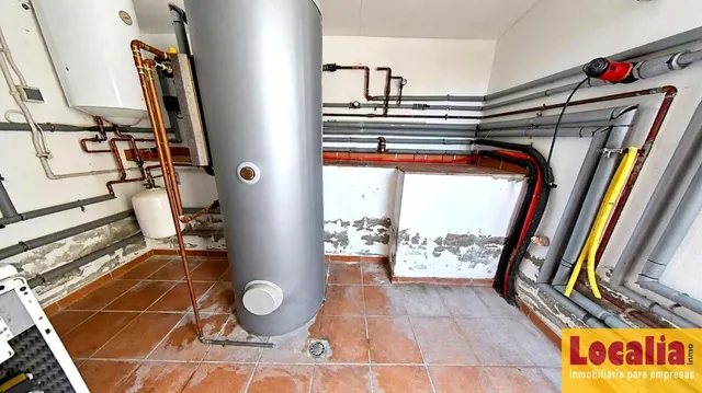 Chalet: amplitud, luz y carácter junto a la costa cántabra — 42